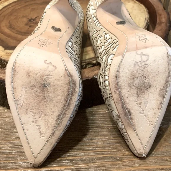 Alice & Olivia Dina Rose Laser Cut Hard to find  size 37 - Picture 12 of 16